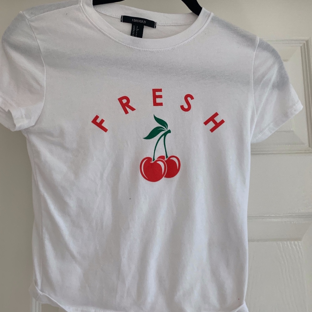Forever 21 cropped tee